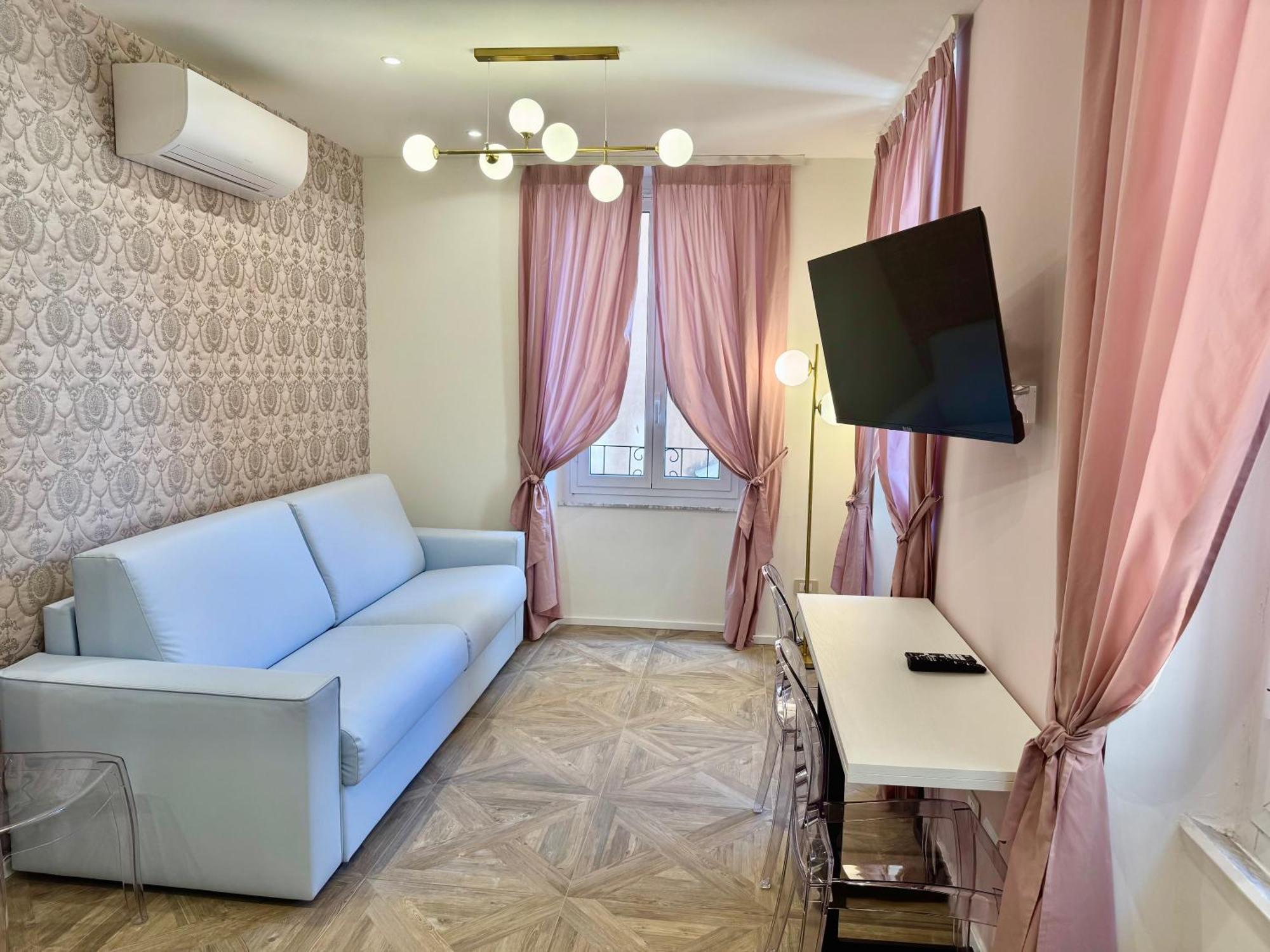 Hotel Astigiana & Appartamenti 瓦拉泽 外观 照片