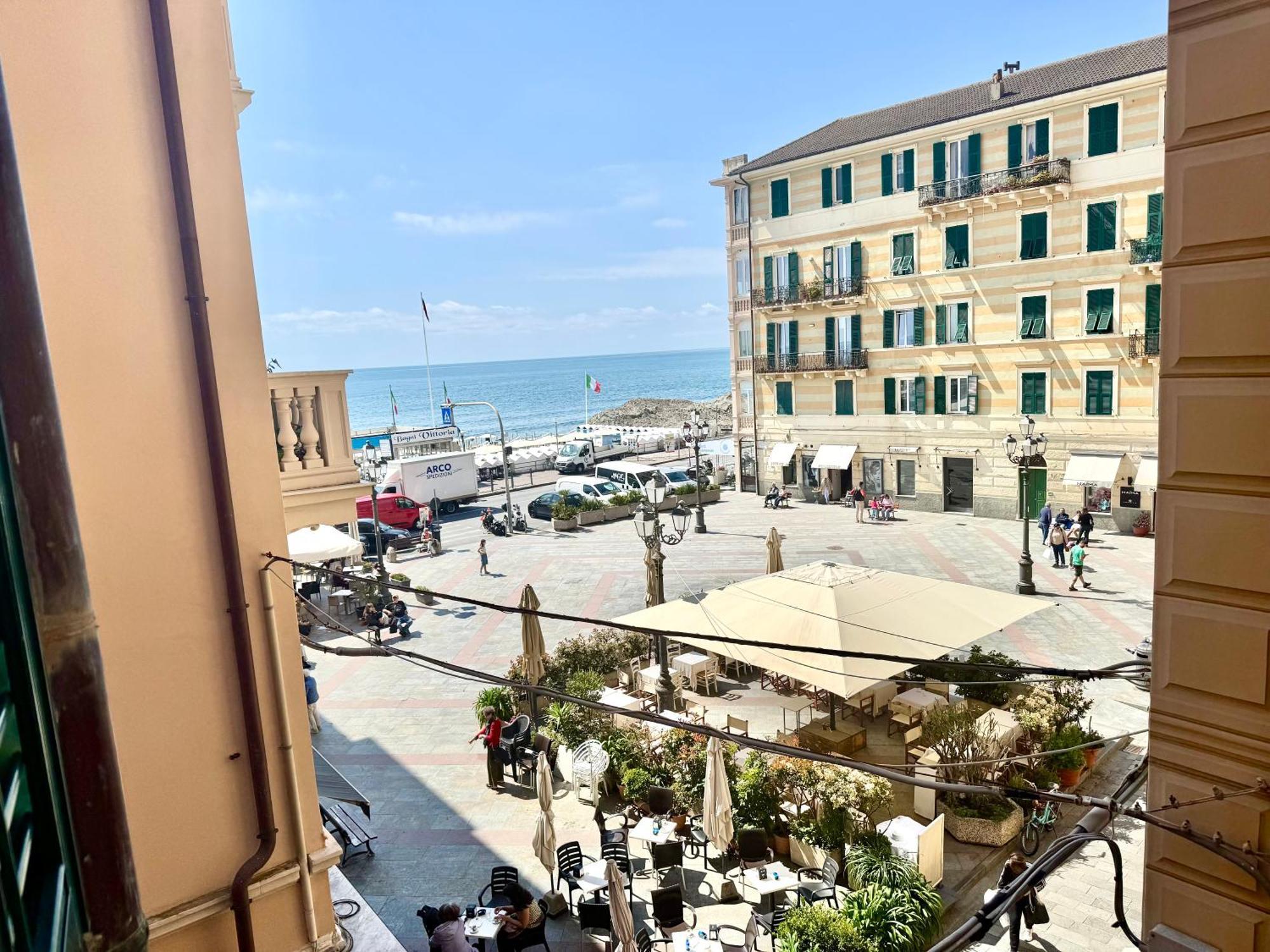 Hotel Astigiana & Appartamenti 瓦拉泽 外观 照片
