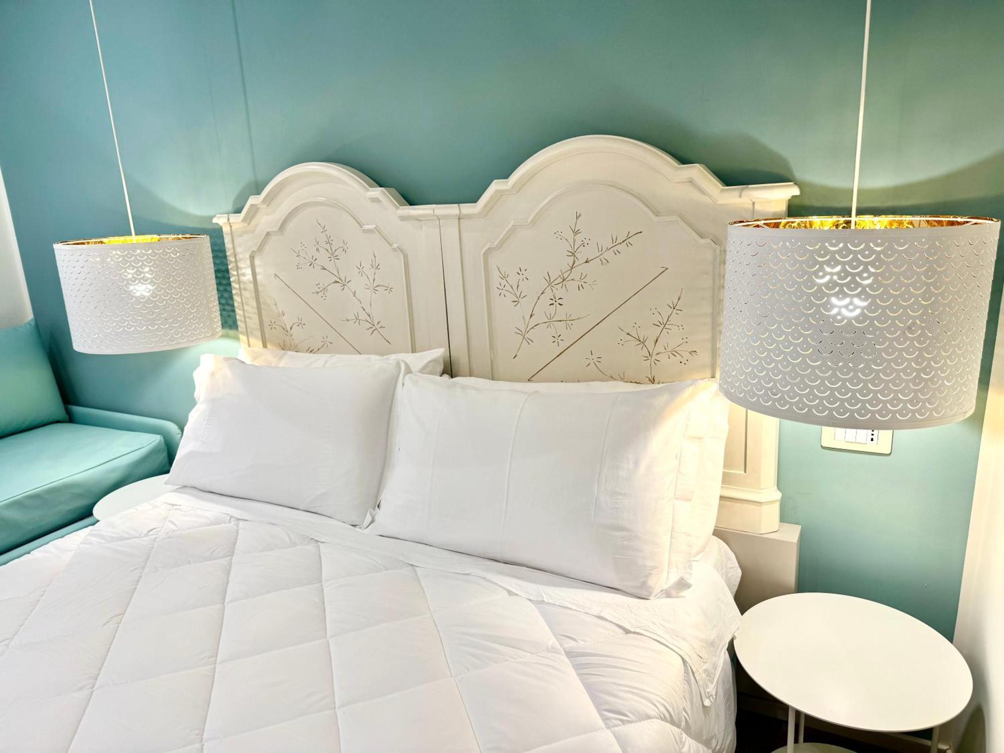 Hotel Astigiana & Appartamenti 瓦拉泽 外观 照片